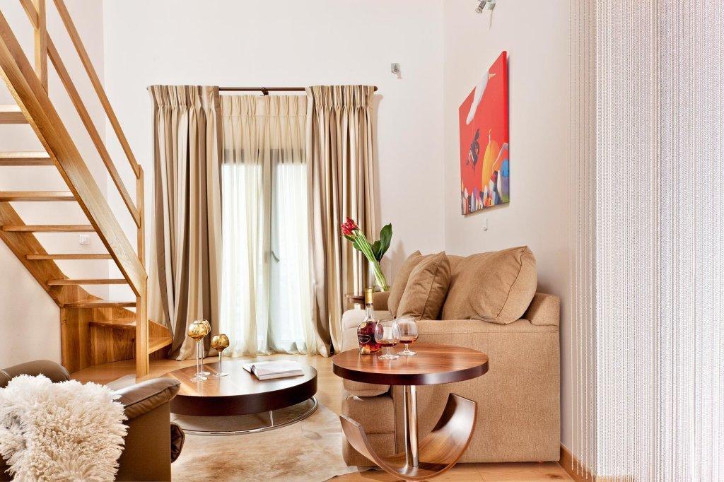 Canyon & 4* Калаврита